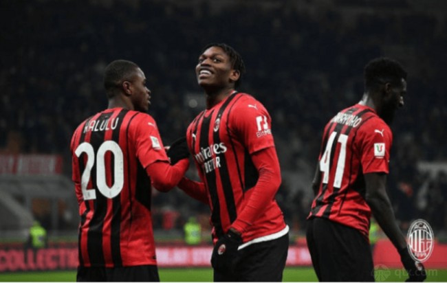 CSGO比赛：被Mouz摁在替补席的w0xic正在准备转会