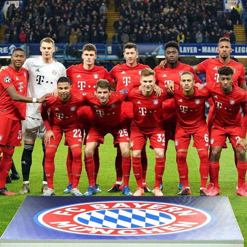 LPL 决赛现场归来画面：银龙杯已经近在咫尺，放手 再试一次